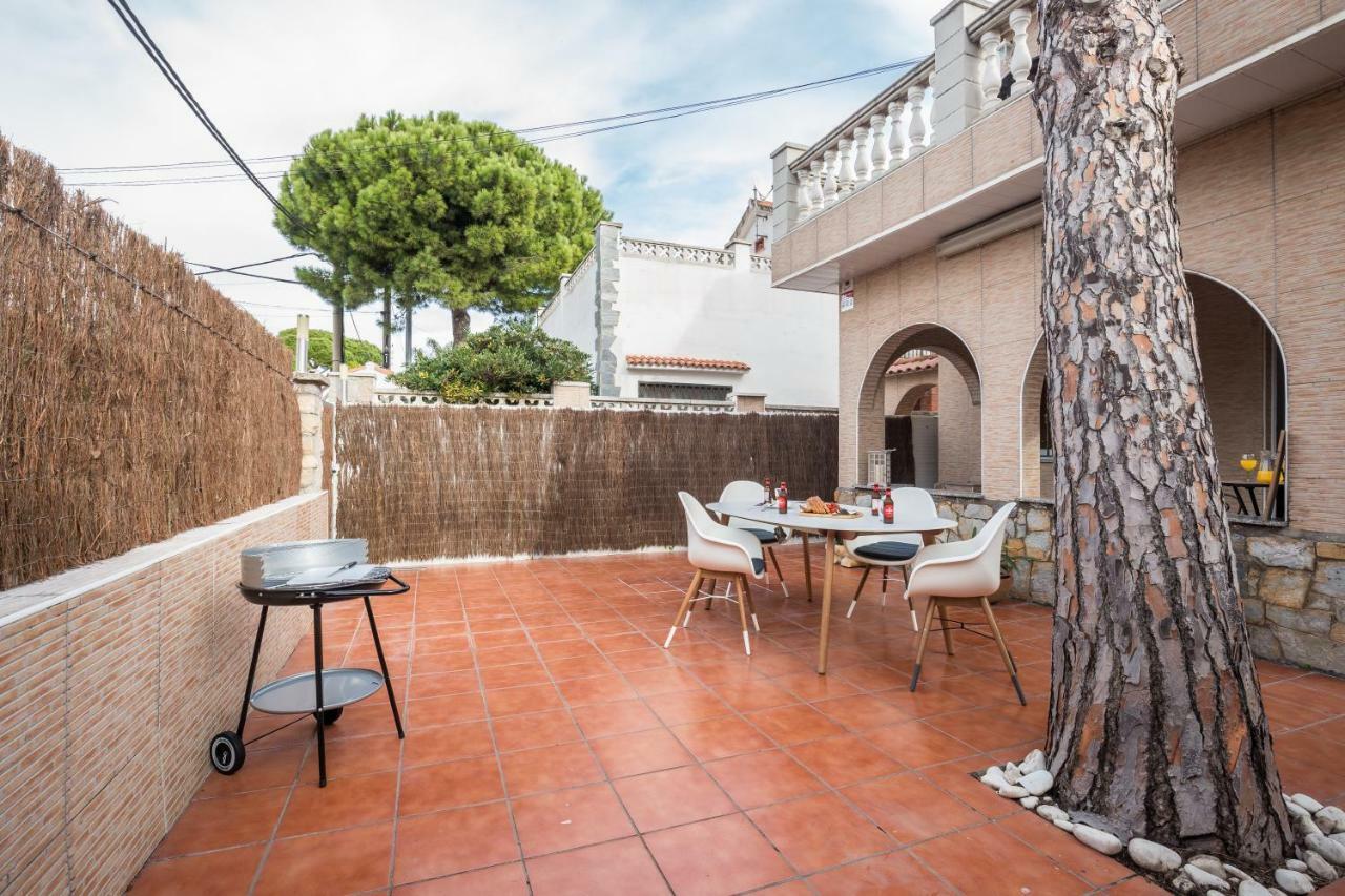 Casa Samara Villa Castelldefels Dış mekan fotoğraf