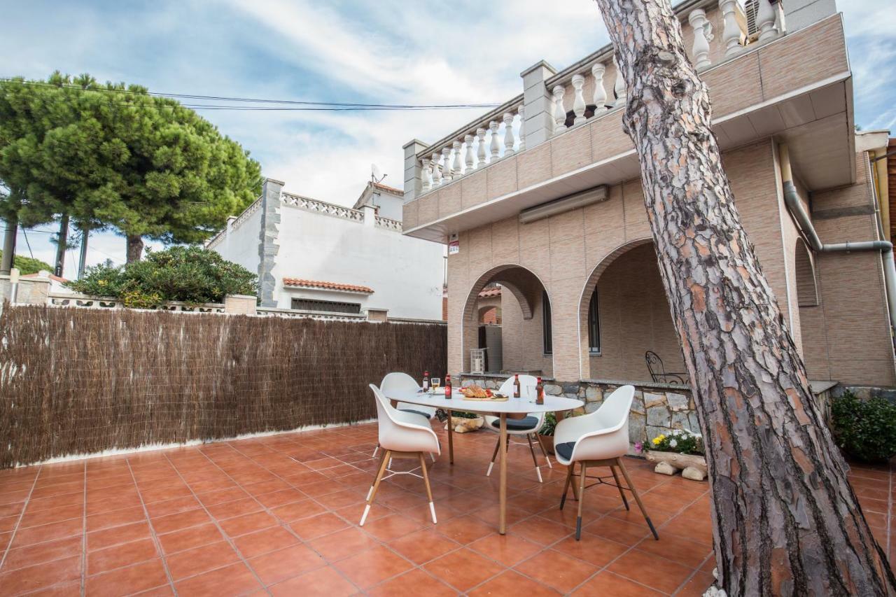 Casa Samara Villa Castelldefels Dış mekan fotoğraf